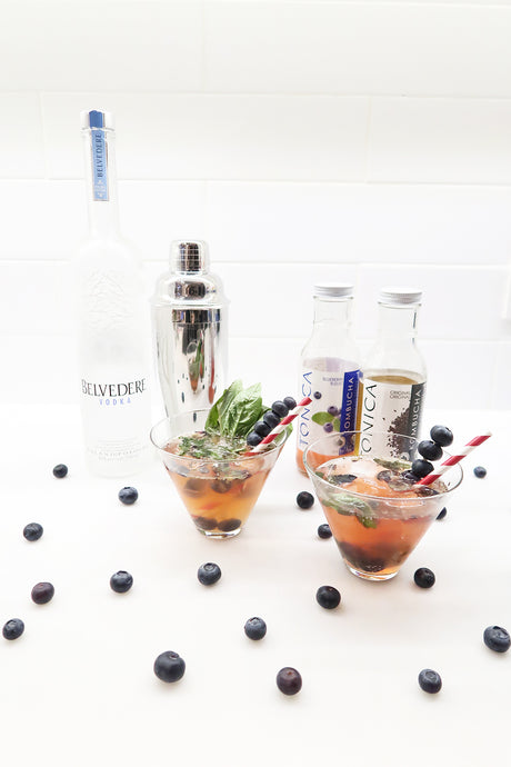 Blueberry Basil Tonica & Vodka Cocktail