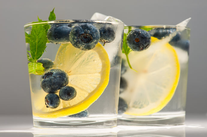 Blueberry Vodka Lemonade with Tonica Kombucha
