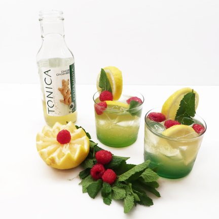 Holiday Cocktail Recipe: Sparkling Raspberry Mint Vodka